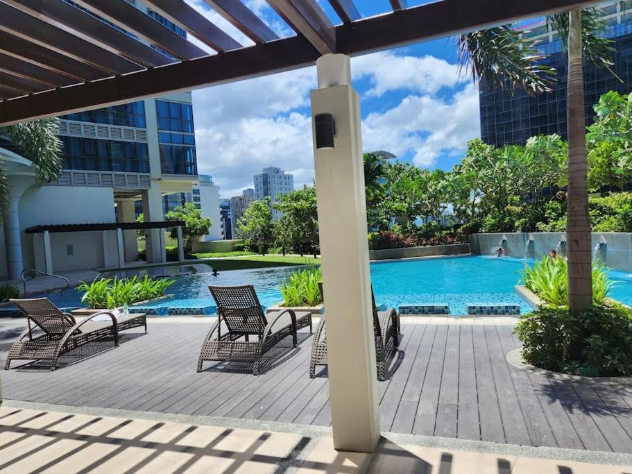Luxestaysmnl Coastal Chic Netflx 380Mbps Pool Bgc Manila Bagian luar foto