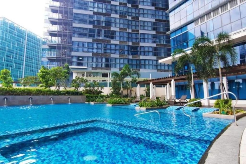 Luxestaysmnl Coastal Chic Netflx 380Mbps Pool Bgc Manila Bagian luar foto