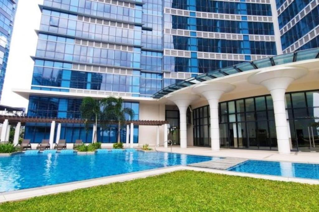 Luxestaysmnl Coastal Chic Netflx 380Mbps Pool Bgc Manila Bagian luar foto