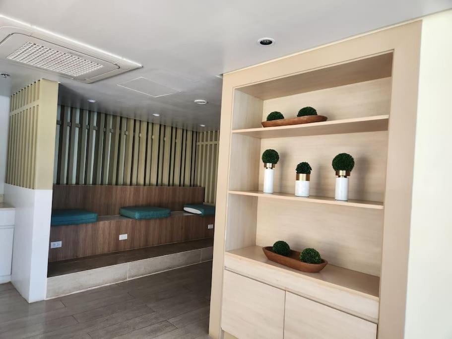Luxestaysmnl Coastal Chic Netflx 380Mbps Pool Bgc Manila Bagian luar foto