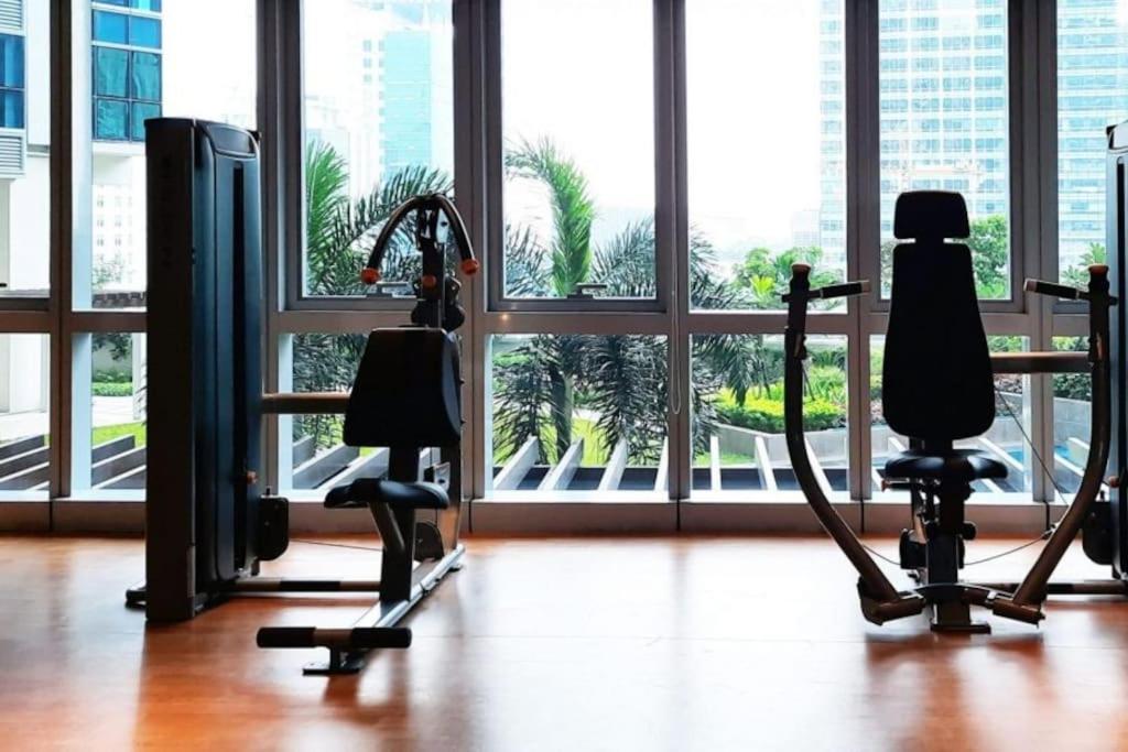 Luxestaysmnl Coastal Chic Netflx 380Mbps Pool Bgc Manila Bagian luar foto
