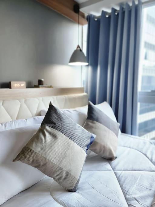 Luxestaysmnl Coastal Chic Netflx 380Mbps Pool Bgc Manila Bagian luar foto